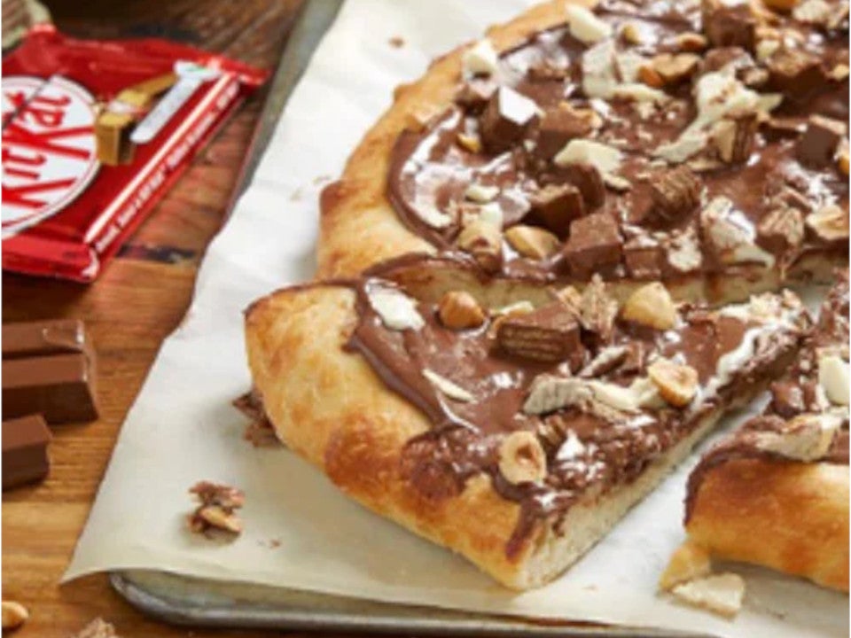 kitkat brand pizza