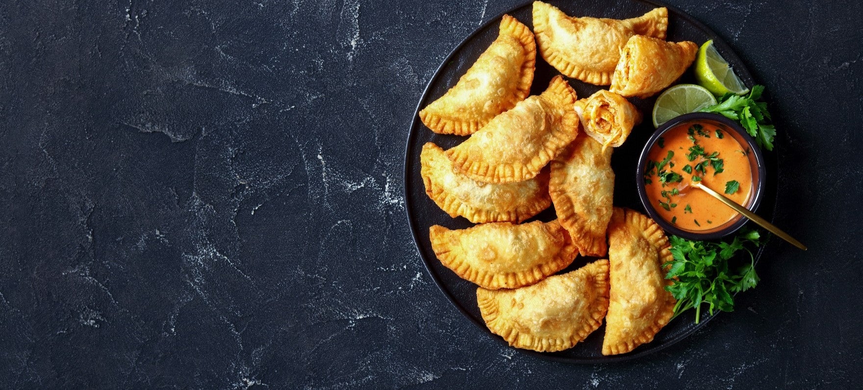 empanadas with sauce