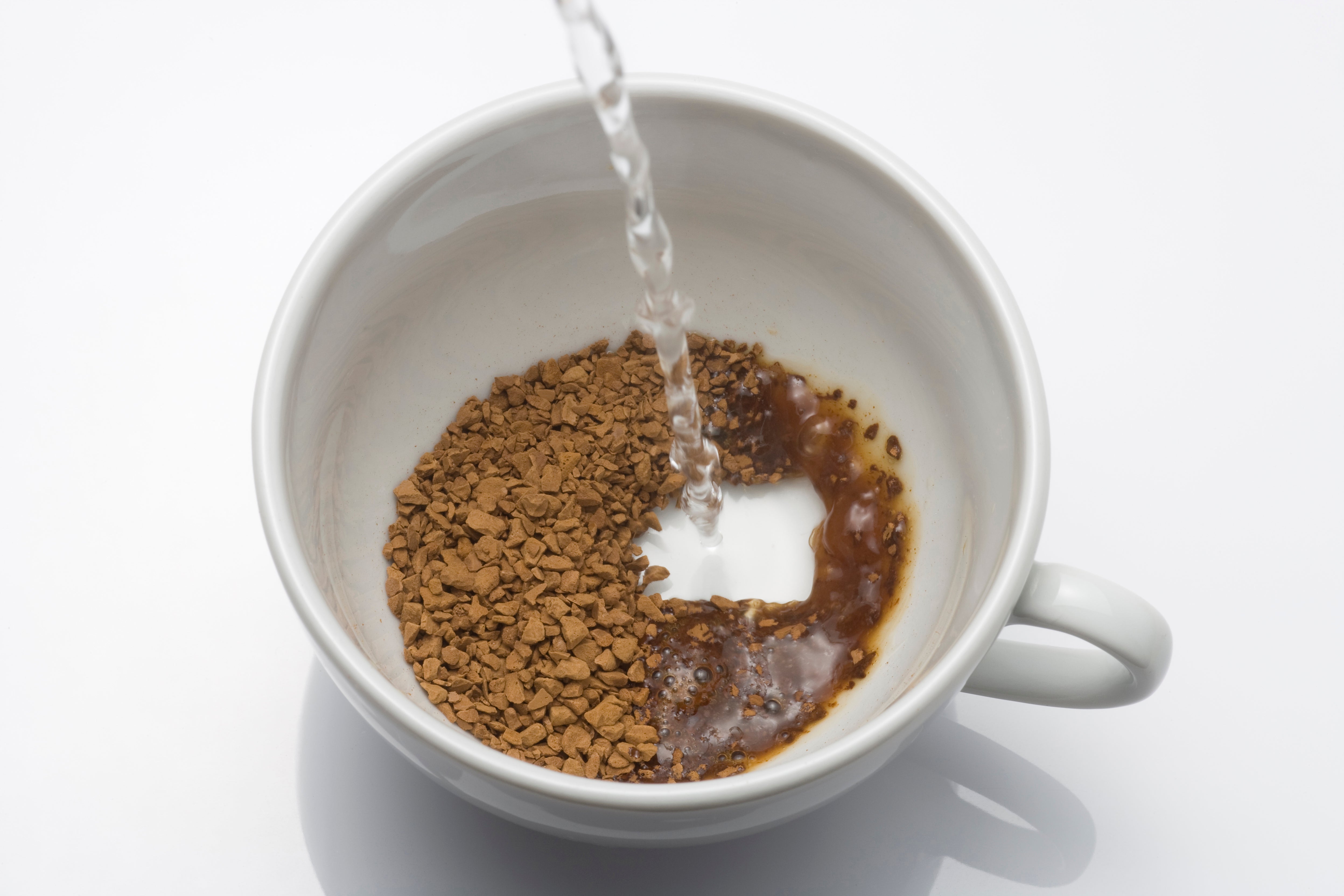 instant coffee article hero image