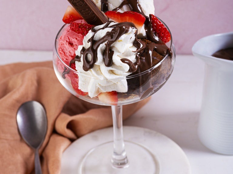 KitKat Sauce Ice Cream