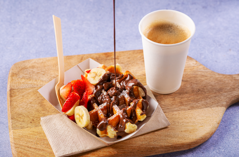 kitkat sauce dessert showcase