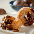 Mini beignets garnis de Turtles® hachées