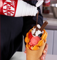 kitkat sauce pouring