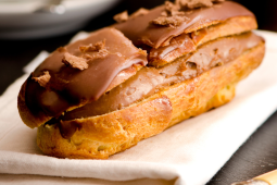 eclairs with KITKAT spread