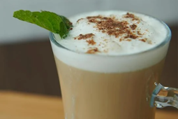 Gingerbread Peppermint Latte