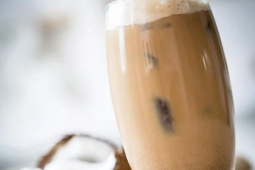 Latte glacé à la noix de coco crème douce, sans produit laitier